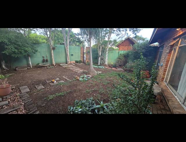 3 BEDROOM TOWNHOUSE FOR SALE IN BENDOR